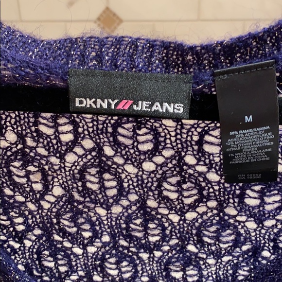 DKNY JEANS M PUPLE W GOLD YARN TOP. DISCO BOHO 😜 - Picture 2 of 3